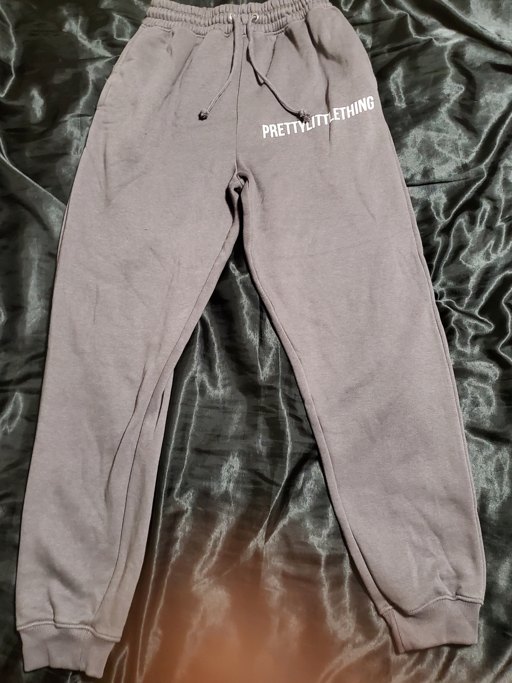 PrettyLittleThing Charcoal Gray Logo Sweatpants